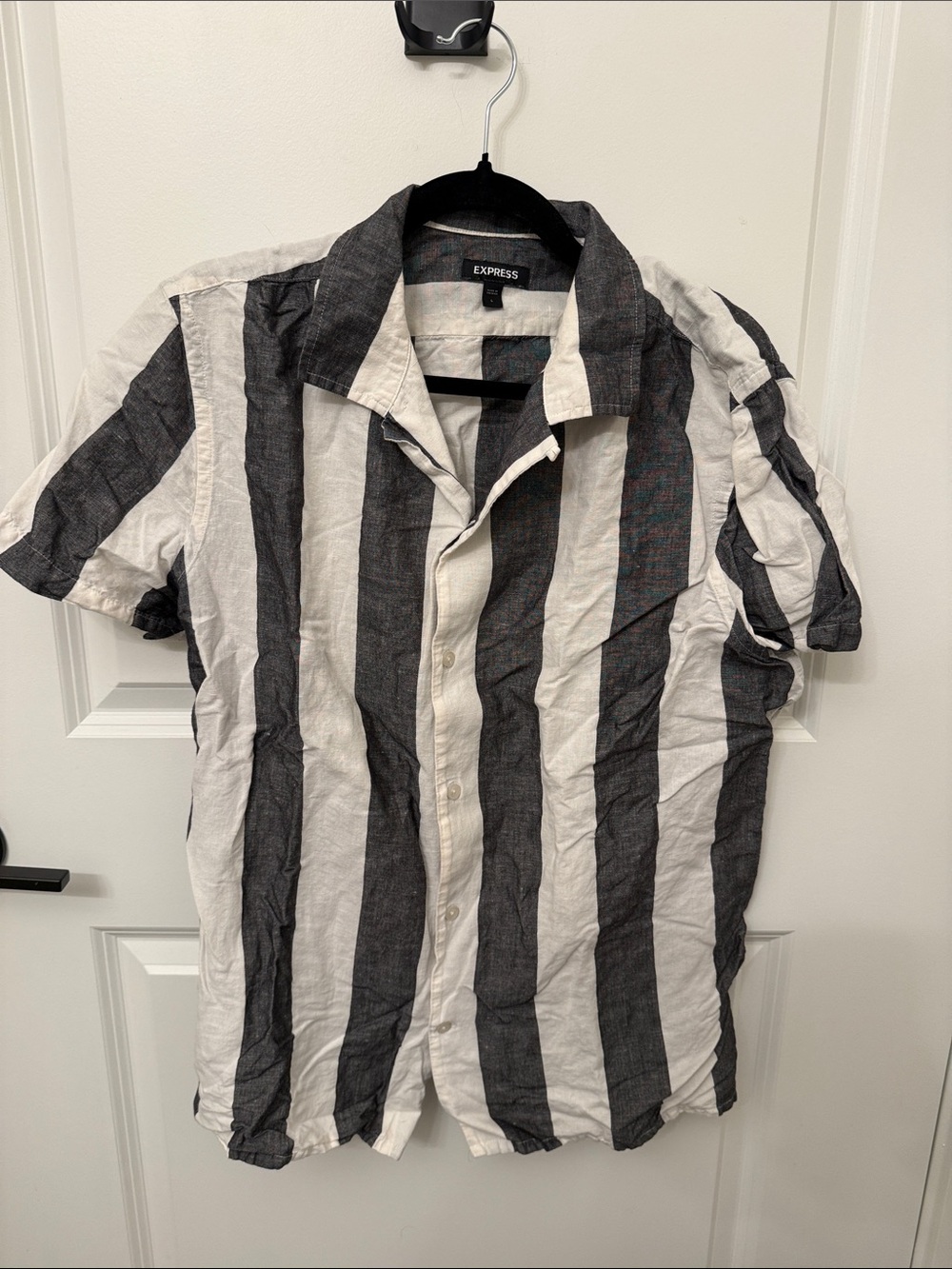 Express Men’s Short Sleeve Button-Up Shirt - Black & White Vertical Stripes